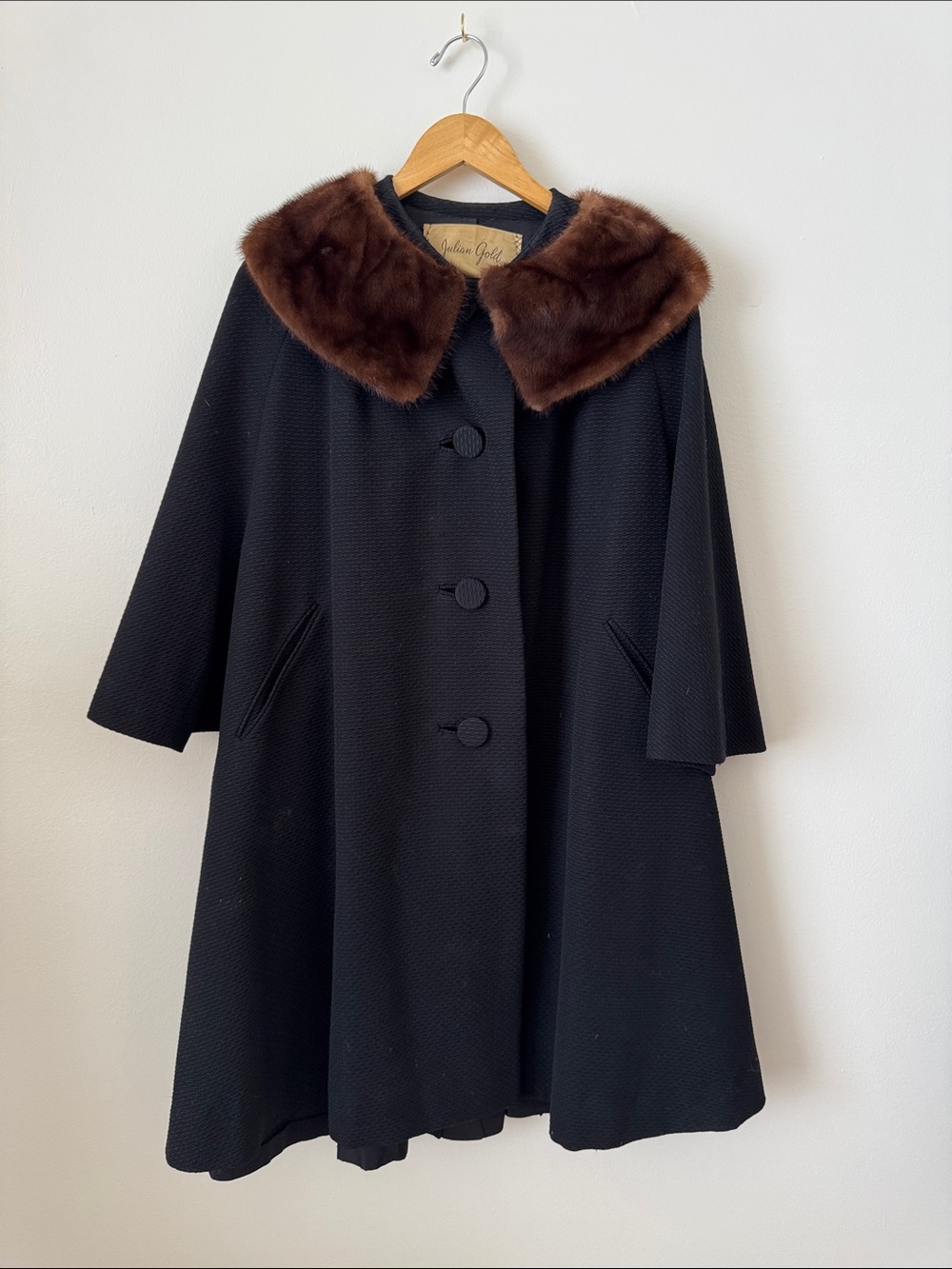 Vintage 1950s Louis Goldstein Julian Gold Mink Fur Collar Black Swing Coat